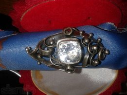 Серебряное кольцо с цирконом. - Киев