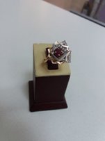 Срочно продам кольцо с бриллиантами 11000 - 