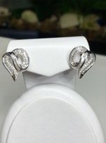 Серьги в белом золоте с бриллиантами - Киев