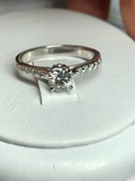 Помолвочное кольцо с бриллиантами - Киев