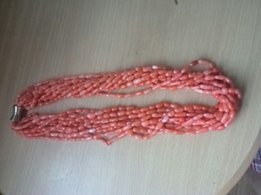 Продам коралловые бусы - Киев