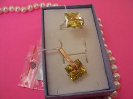Новое серебряное кольцо и серьги с золотыми вставка каблучка перстен - Львов