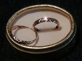 Продам Новые золотые серьги - Одесса