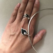 Брендовое украшение Nouvelle Bague из белого золота с бриллиантами - Киев