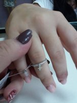 Продам кольцо в белом золоте с висюлькой - Днепр
