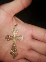 Продам золотой крестик - Макеевка