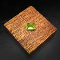 Натуральный Перидот 4.43 ct - Киев