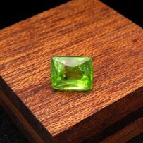 Натуральный Перидот 4.43 ct - Киев